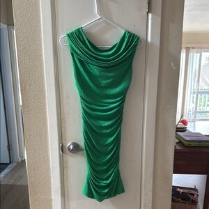 Elegant Green Sleeveless Dress